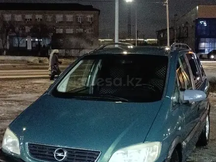 Opel Zafira 2001 года за 3 800 000 тг. в Атырау – фото 4