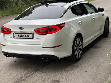 Kia K5 2013 года за 8 200 000 тг. в Алматы – фото 3