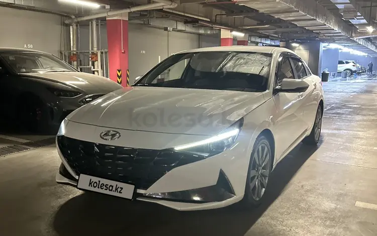 Hyundai Elantra 2021 года за 10 500 000 тг. в Алматы