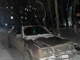 Mercedes-Benz E 220 1992 года за 700 000 тг. в Караганда