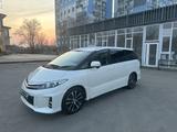 Toyota Estima 2012 года за 8 499 000 тг. в Алматы – фото 3