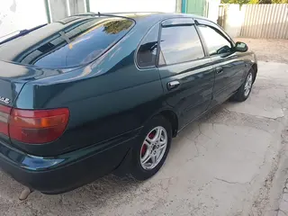 Toyota Carina E