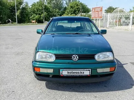Volkswagen Golf 1995 года за 2 400 000 тг. в Шымкент