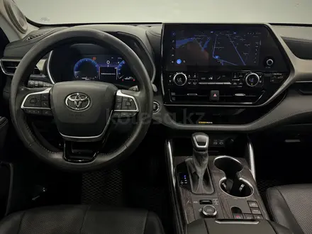 Toyota Highlander Luxe 2023 года за 32 600 000 тг. в Астана – фото 9