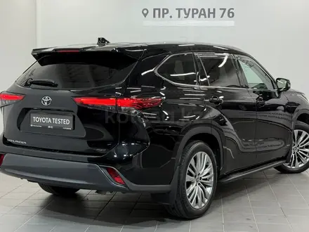 Toyota Highlander Luxe 2023 года за 32 600 000 тг. в Астана – фото 19
