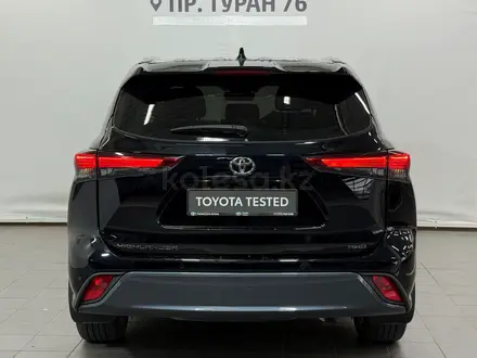 Toyota Highlander Luxe 2023 года за 32 600 000 тг. в Астана – фото 4