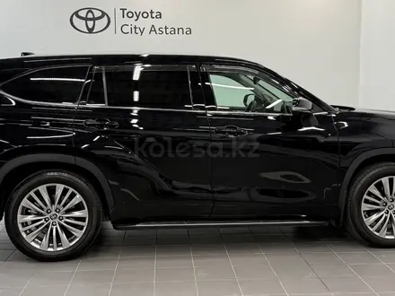 Toyota Highlander Luxe 2023 года за 32 600 000 тг. в Астана – фото 18