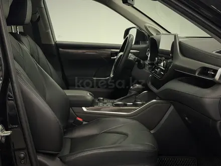Toyota Highlander Luxe 2023 года за 32 600 000 тг. в Астана – фото 6