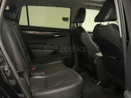 Toyota Highlander Luxe 2023 года за 32 600 000 тг. в Астана – фото 7
