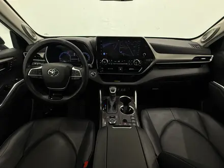 Toyota Highlander Luxe 2023 года за 32 600 000 тг. в Астана – фото 8