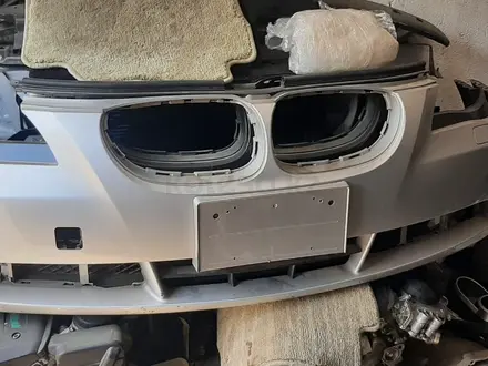 Бампер передний на BMW E60, оригинал, из Японии за 50 000 тг. в Алматы