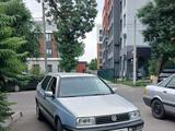 Volkswagen Vento 1993 годаүшін2 000 000 тг. в Тараз