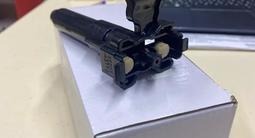 Форсунка омывателя фар toyota lexus за 5 000 тг. в Алматы