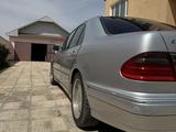 Mercedes-Benz E 320 2001 годаүшін3 900 000 тг. в Актау – фото 3