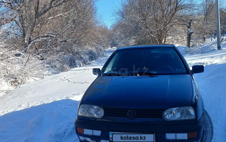 Volkswagen Golf 1994 годаүшін1 700 000 тг. в Шымкент