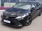 Toyota Camry 2020 года за 13 300 000 тг. в Астана