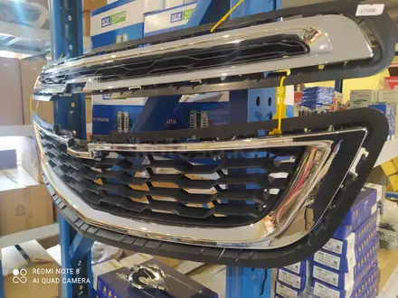Решетка радиатора Chevrolet Cobalt за 24 000 тг. в Алматы – фото 2