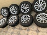 Диски от камри 50-55 r16 ориганал с зимними шинами 215х60х16 обмен есть за 195 000 тг. в Шымкент – фото 2