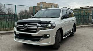 Toyota Land Cruiser 2019 года за 47 000 000 тг. в Астана