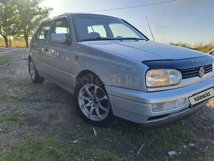 Volkswagen Golf 1995 года за 3 000 000 тг. в Алматы – фото 63