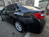 Toyota Camry 2012 годаfor8 400 000 тг. в Атырау – фото 2