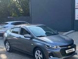 Chevrolet Onix 2023 года за 4 600 000 тг. в Семей – фото 2
