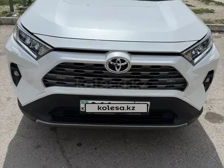Toyota RAV4 2025 года за 18 500 000 тг. в Шымкент