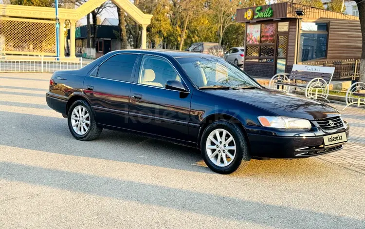 Toyota Camry 2000 годаүшін3 300 000 тг. в Шымкент