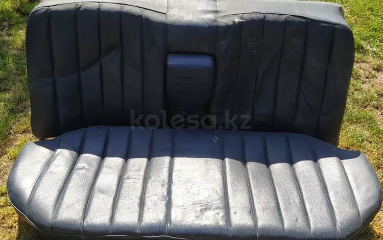 Задний ряд сидений диван MB 124 за 15 000 тг. в Алматы