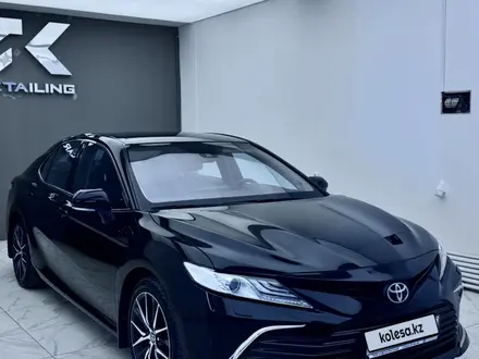 Toyota Camry 2021 года за 16 900 000 тг. в Алматы