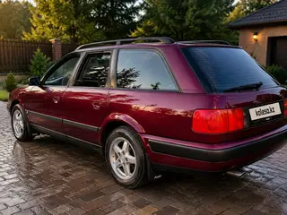 Audi 100