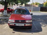 Volkswagen Passat 1995 годаfor2 400 000 тг. в Шымкент