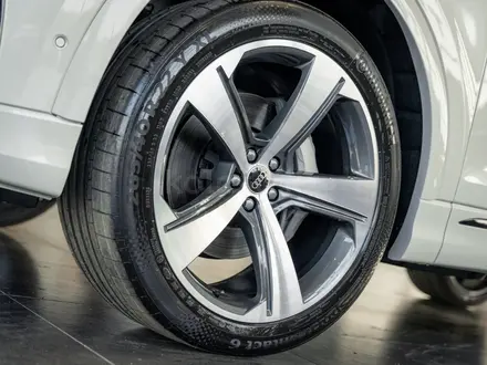 Audi Q8 55 TFSI Quattro 2026 года за 48 000 000 тг. в Алматы – фото 19