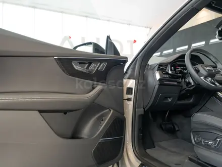 Audi Q8 55 TFSI Quattro 2026 года за 48 000 000 тг. в Алматы – фото 39
