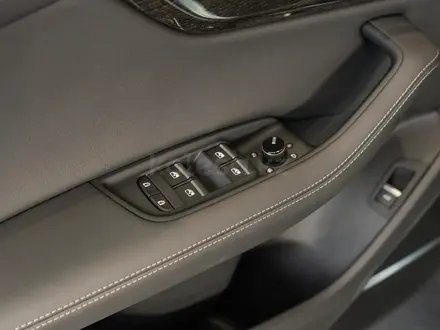 Audi Q8 55 TFSI Quattro 2026 года за 48 000 000 тг. в Алматы – фото 40