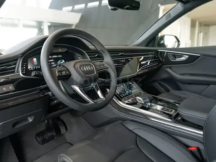 Audi Q8 55 TFSI Quattro 2026 года за 48 000 000 тг. в Алматы – фото 33