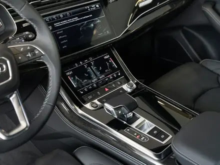 Audi Q8 55 TFSI Quattro 2026 года за 48 000 000 тг. в Алматы – фото 44
