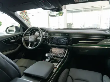 Audi Q8 55 TFSI Quattro 2026 года за 48 000 000 тг. в Алматы – фото 31