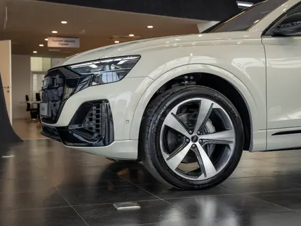 Audi Q8 55 TFSI Quattro 2026 года за 48 000 000 тг. в Алматы – фото 10