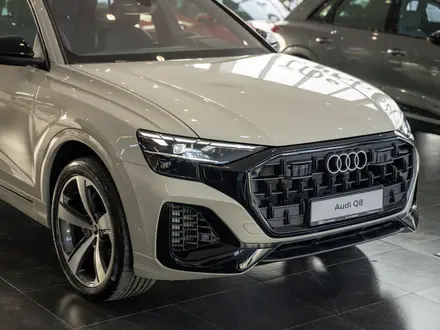 Audi Q8 55 TFSI Quattro 2026 года за 48 000 000 тг. в Алматы – фото 11
