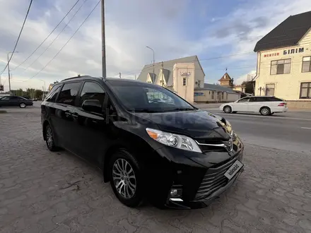 Toyota Sienna 2017 года за 14 700 000 тг. в Алматы – фото 5