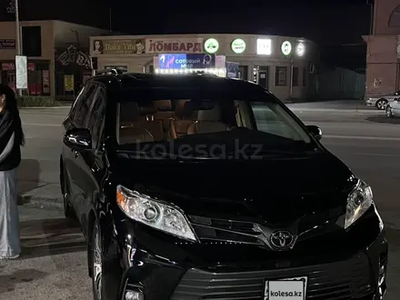 Toyota Sienna 2017 года за 14 700 000 тг. в Алматы – фото 8