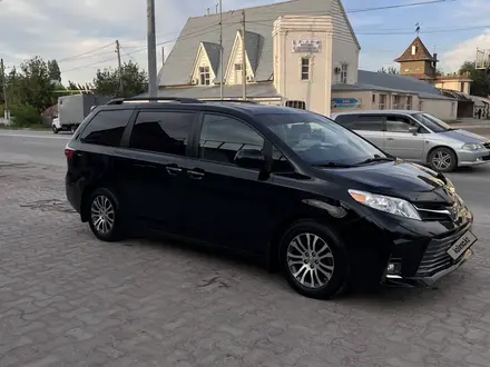 Toyota Sienna 2017 года за 14 700 000 тг. в Алматы – фото 7