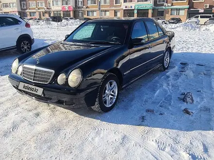 Mercedes-Benz E 320 2001 года за 3 500 000 тг. в Астана – фото 2