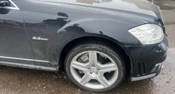 Mercedes-Benz S 63 AMG 2007 года за 12 000 000 тг. в Астана – фото 4