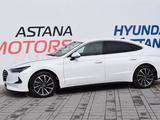 Hyundai Sonata 2021 года за 14 290 000 тг. в Костанай – фото 2