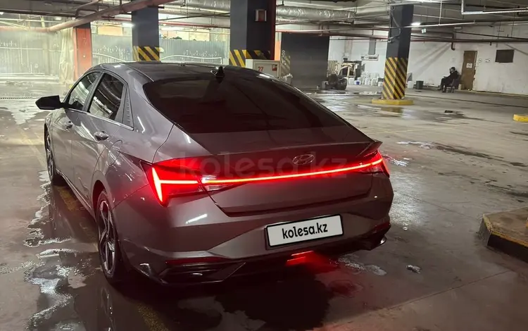Hyundai Elantra 2021 года за 8 650 000 тг. в Астана