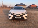 Toyota Camry 2019 года за 12 000 000 тг. в Актобе