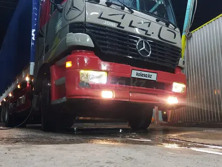 Mercedes-Benz  Actros 1997 года за 11 000 000 тг. в Туркестан – фото 3