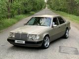 Mercedes-Benz E 230 1991 года за 2 100 000 тг. в Алматы